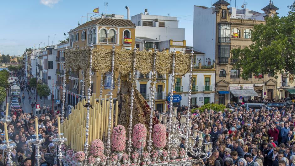 El palio de la Virgen del Patrocinio del Cachorro