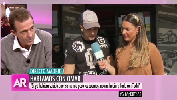 Omar Montes atiende a una pregunta de Alessandro Lecquio en «El programa de Ana Rosa»