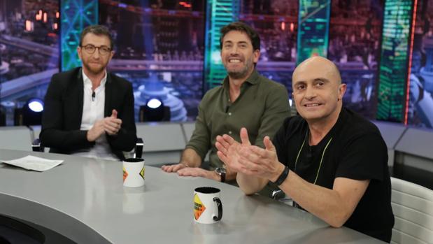Pepe Viyuela, junto a Antonio Garrido y Pablo Motos en «El hormiguero»