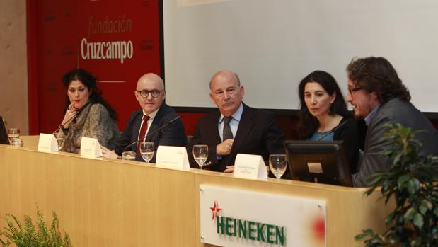 Presentación del libro de Manuel Jesús Roldán «La historia de Sevilla en 80 objetos»