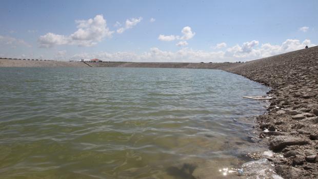 Pantano de Melonares, inaugurado en 2015 y actualmente con agua para un año de consumo en Sevilla