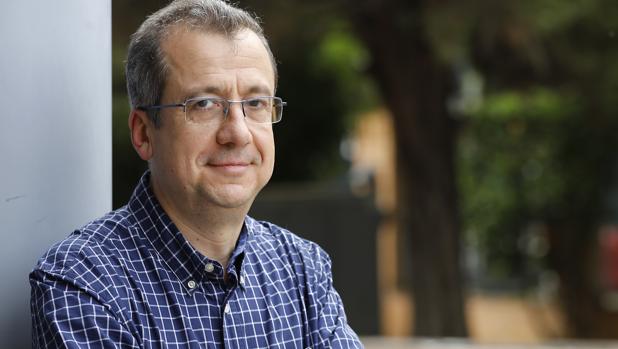 Javier Puerto, presidente de la Asociación de Profesores de Institutos de Andalucía (APIA)