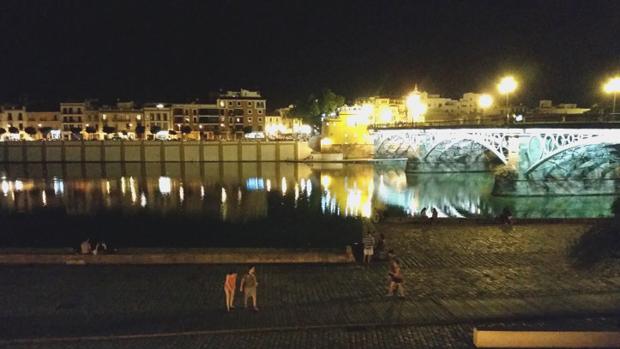 Triana, vista desde el Muelle de la Sal