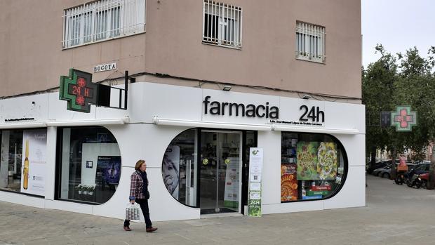 Farmacia de la calle Bogotá de Sevilla