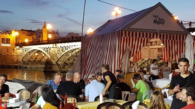 Fotografía de la primera edición de la Velá de San Miguel