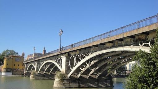 Puente de Triana desde abajo