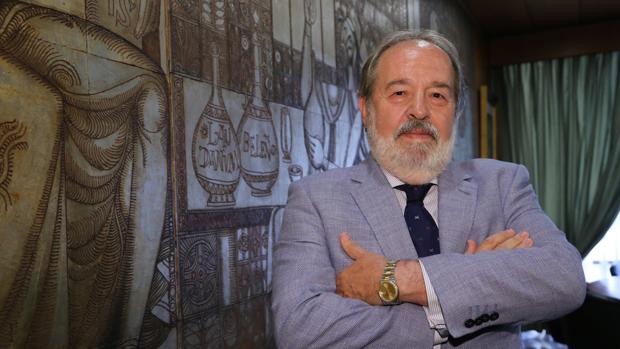 Alfonso Carmona pide la devolución de la dignidad de la profesión