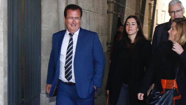 Cabrera, este jueves, a su llegada a los juzgados donde ha prestado declaración como investigado
