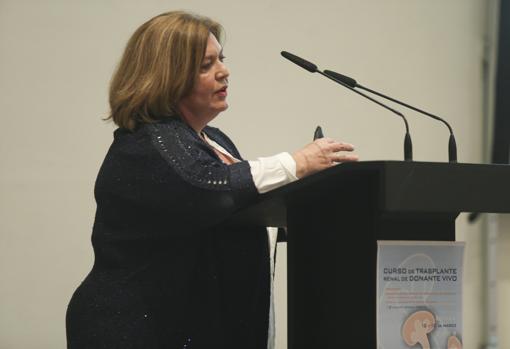 La doctora Coral Navarro durante su intervención en el curso Rocio Ruz
