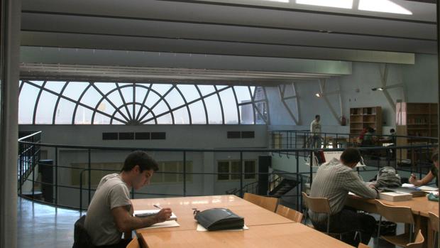 Interior de la Escuela de Ingenieros de Sevilla