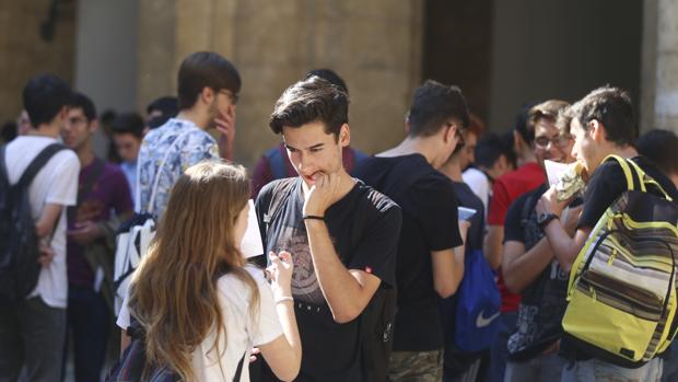 Exámenes de Selectividad en Sevilla en 2018