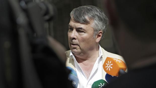 Declaraciones de Agustín Martínez, abogado de La Manada, en los juzgados del Prado San Sebastián (Archivo)