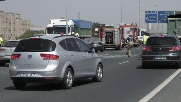 Imagen de archivo de un accidente en la SE-30