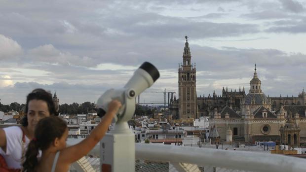 Las nubes volverán a los cielos sevillanos el próximo jueves