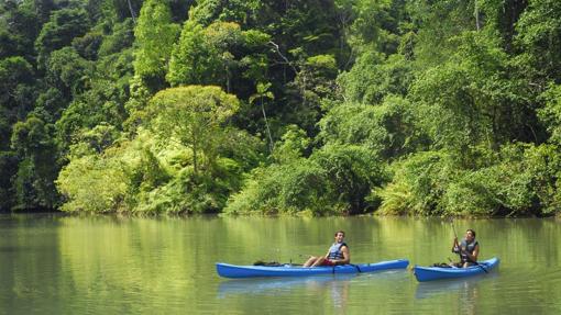 Kayak en el Parque Nacional Tortuguero